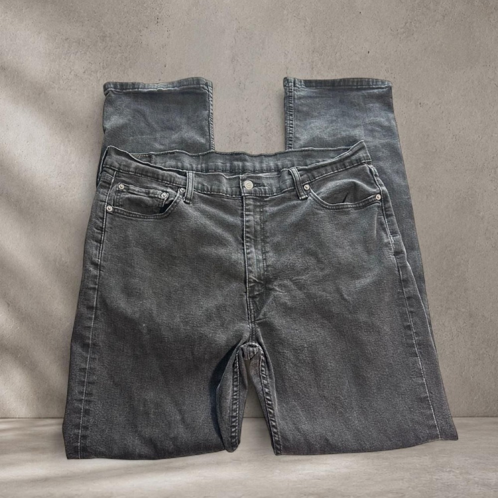 Levi's black denim jeans Size 42 X 36
